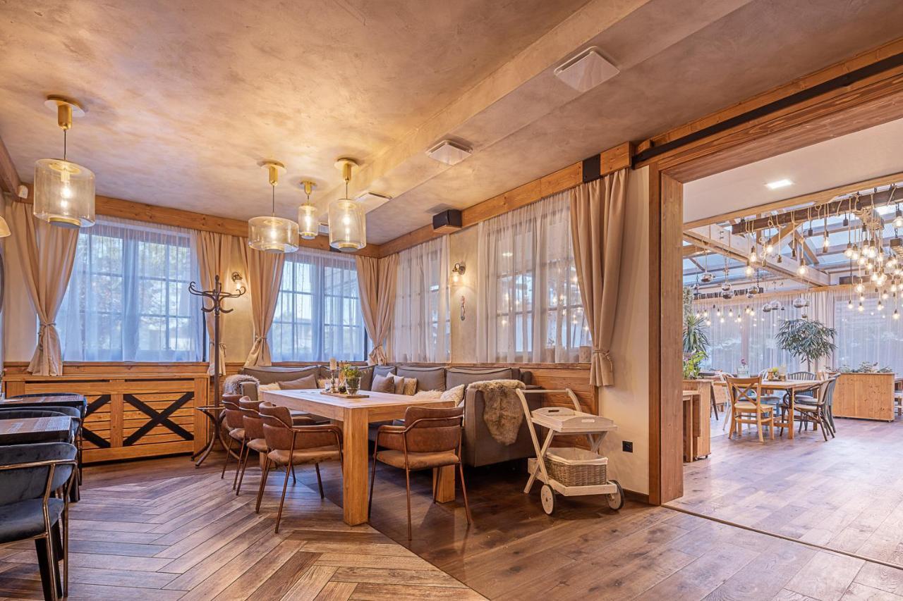 Hotel Mclimon Nový Jičín Dış mekan fotoğraf