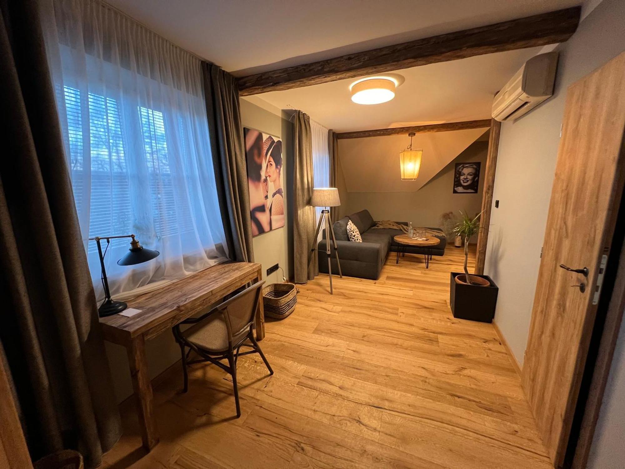 Hotel Mclimon Nový Jičín Dış mekan fotoğraf